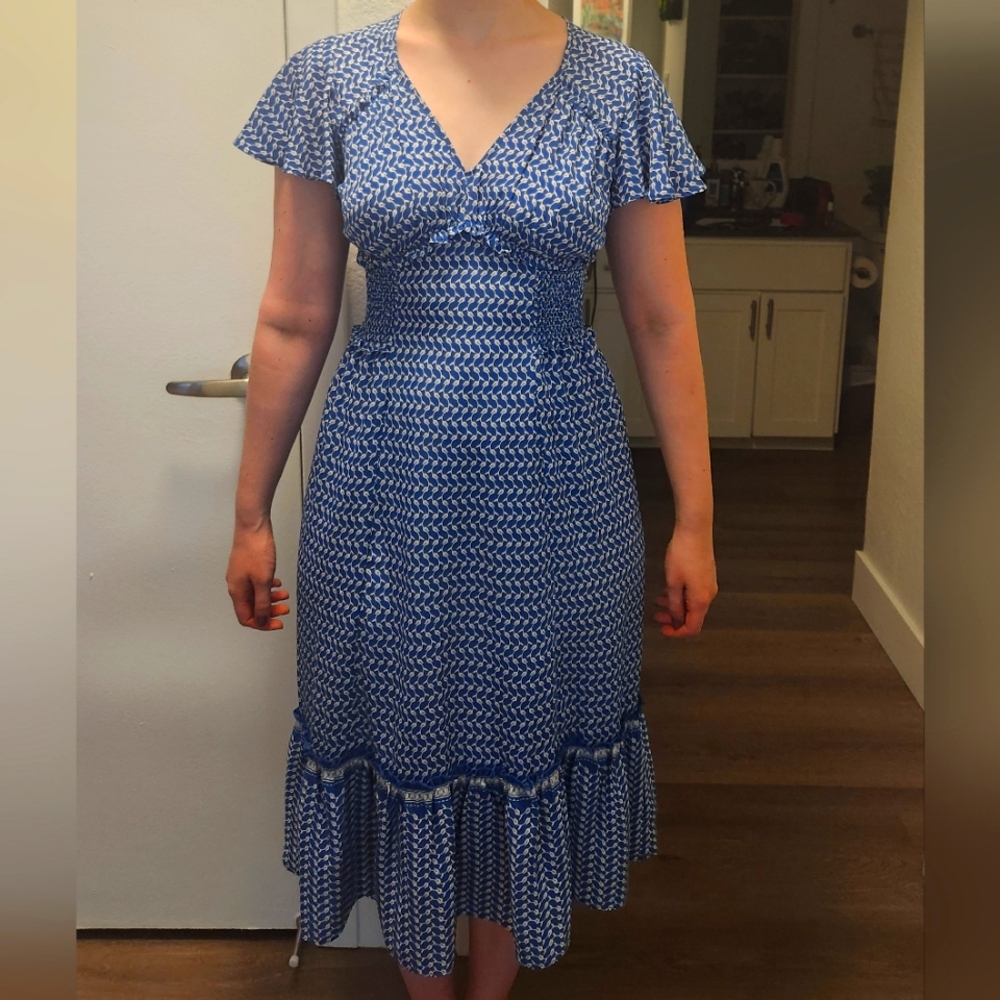 Max Studio Blue And White Pattern Flattering Dress - image 1